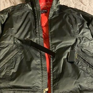 North Face down coat .